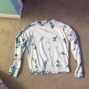 forever 21 white and blue tie dye crew neck